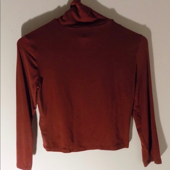 Maroon cropped turtle neck forever 21 - Picture 2 of 2